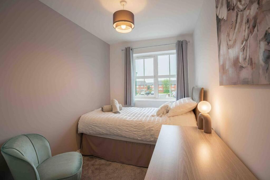 Stunning Abode 5 Min From Nec & Bhx, Pets Allowed Marston Green Exterior photo